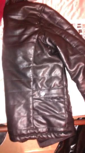 Vendo campera blavk raiders nueva oferra