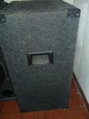 Vendo parlantes con consola