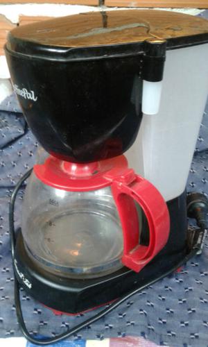 Cafetera electrica funcionando