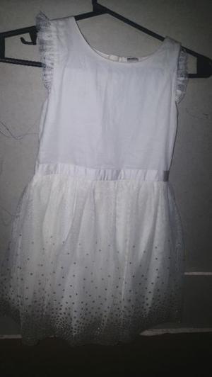 Hermoso vestido Carter's