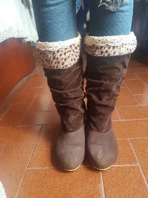 Vendo Botas Nro 38 poco uso