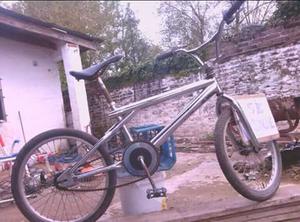 Vendo bicicleta halley