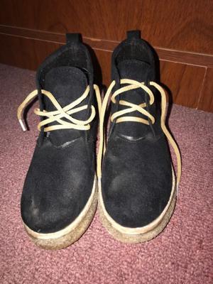 zapatos - Botitas gamuzadas negras