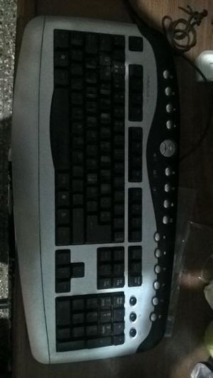 teclado PC usado