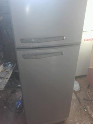 Heladera con freezer