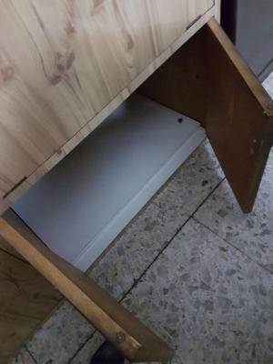 Modular comedor de formica.