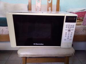 Microondas Grill ELECTROLUX