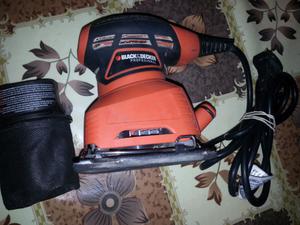 Vendo lijadora marca black&decker.