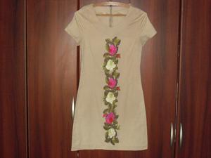 -Vestido talle S bordado