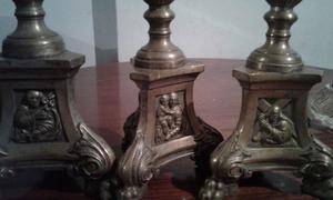 Candelabros muy antiguos de bronce (religiosos)