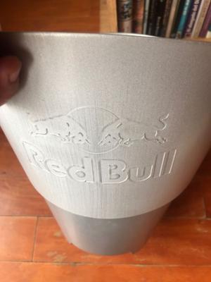 Frapera de metal Red Bull