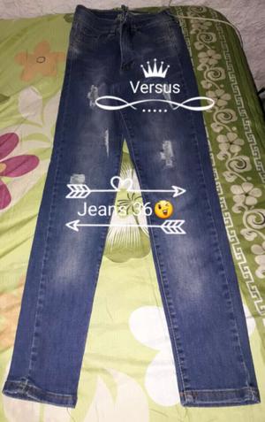 Jeans consultar están impecables poco uso