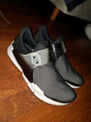 Nike Sock Dart