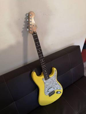 UNA LOCURA! FENDER STRAT EDICION ESPECIAL + PEAVEY VALVULAR