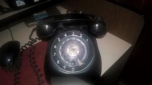 teléfono antiguo de baquelita