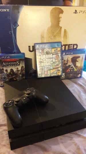 Playstation 4 Slim 500 GB + 3 juegos + Joystick