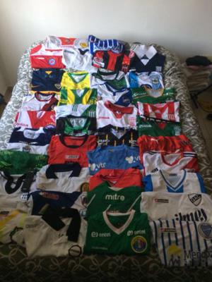 Vendo 35 camisetas de fútbol, oficiales originales