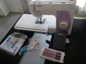 Maquina de coser familiar