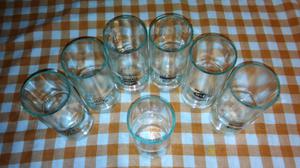 Vasos reciclados con vinilo