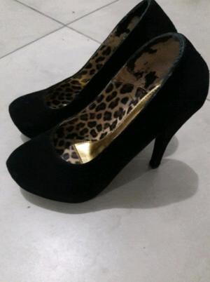 Zapatos negros talle 35