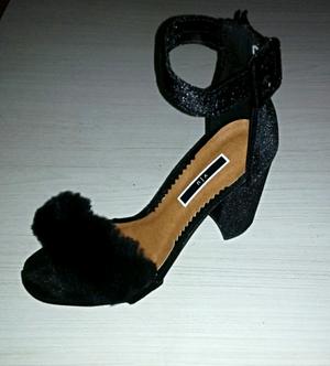 Sandalias negras de mujer