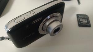 Camara digital Panasonic Lumix 14.1 Mpx con accesorios