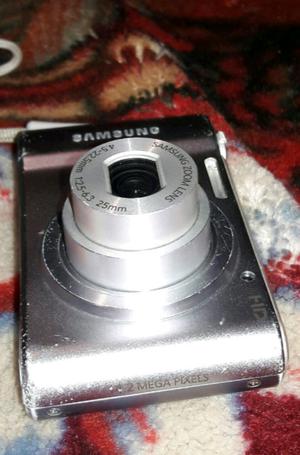 Samsung zoom hd digital camara usada
