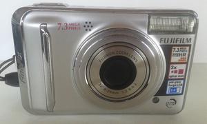 Cámara Digital Fujifilm A700 con estuche y memoria