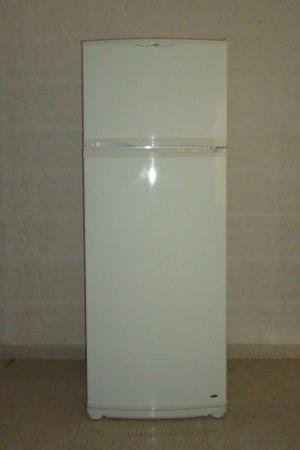 HELADERA ESLABÓN DE LUJO ERD 450 (con Freezer)