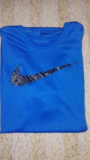 Remera Nike niño