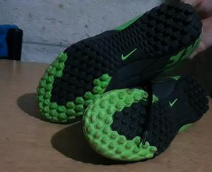 Botines nike nuevos sin uso 35/5