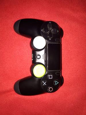 Joystick mando de ps4 USADO ORIGINAL el que viene con la