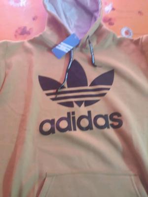 Busos adidas...