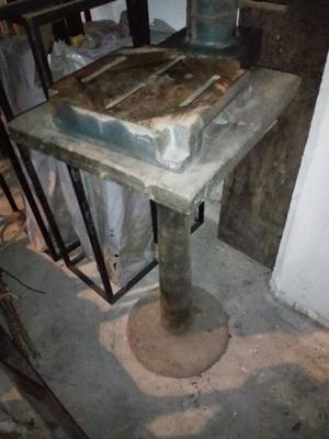 Pedestal de Hierro para Maquinaria