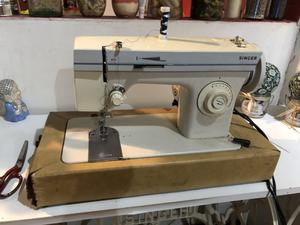Máquina de coser Singer Mod.874
