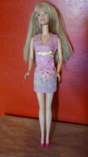 Para el Día del Niño vendo hermosa Barbie chic de los '90