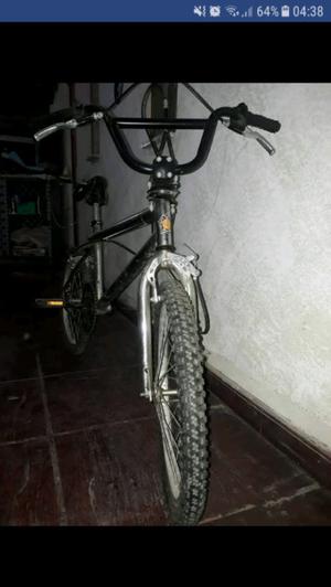 Vendo o permuto bicicleta