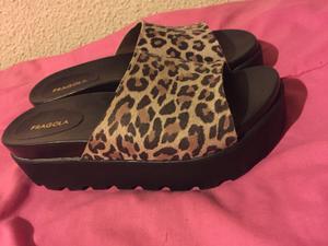 Sandalias tipo chancla FRAGOLA mujer animal print