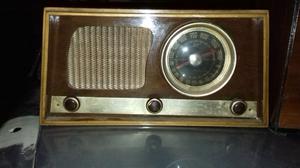 VENDO 3 RADIOS ANTIGUAS, JUNTAS O SEPARADAS.-