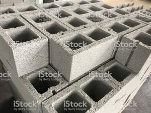 bloques de cemento y membrana