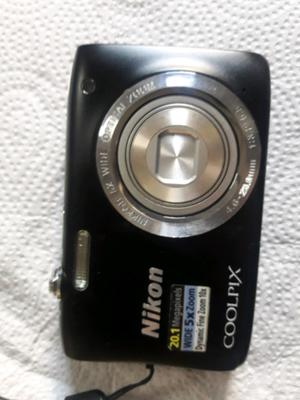 Camara digiltal Nikon 20 megapixeles