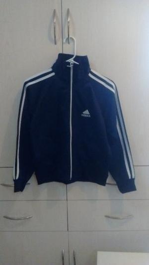 Campera adidas impecable talle 10