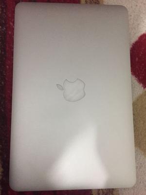 MacBook Air 11 i5 2gb 
