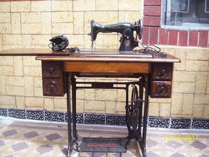 Maquina de coser singer antigua electrica