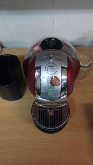 EXCELENTE CAFETERA DOLCE GUSTO MOULINEX