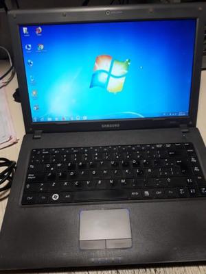 VENDO NETBOOK SAMSUNG R430, P. DUAL CORE TGB, 320 GB