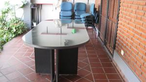 MESA DIRECTORIO CON VIDRIO Y 12 SILLAS