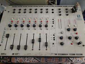 Vendo consola para radio