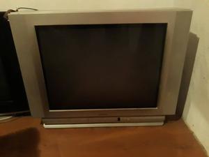 vendo tv muy buenas condiciones!!