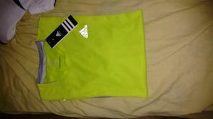 Remera Adidas Deportiva